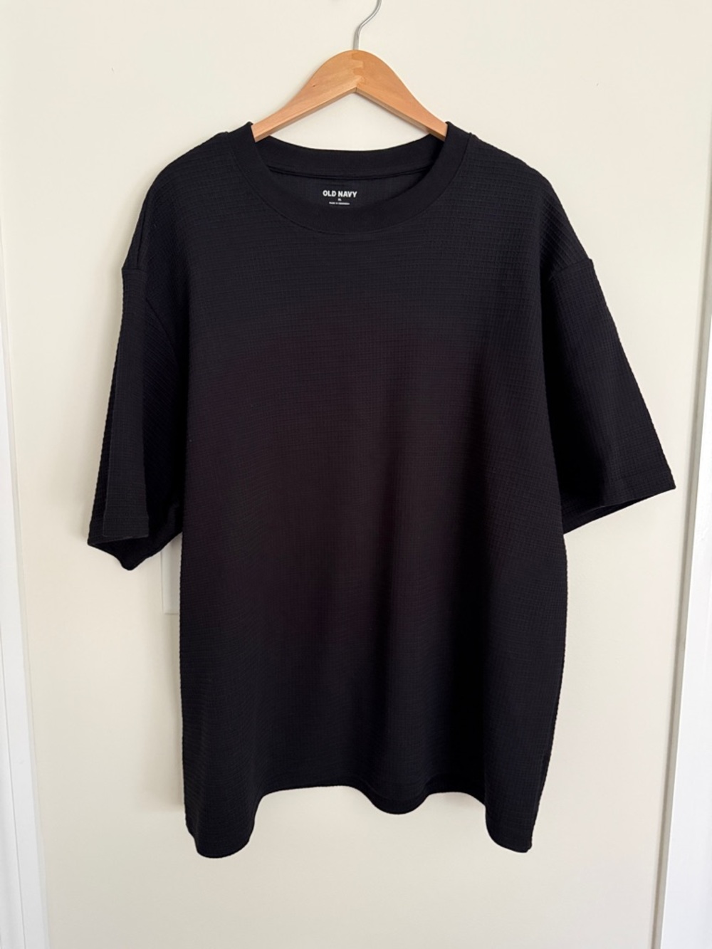 Old Navy Black Short Sleeve Waffle Knit Crew Tee